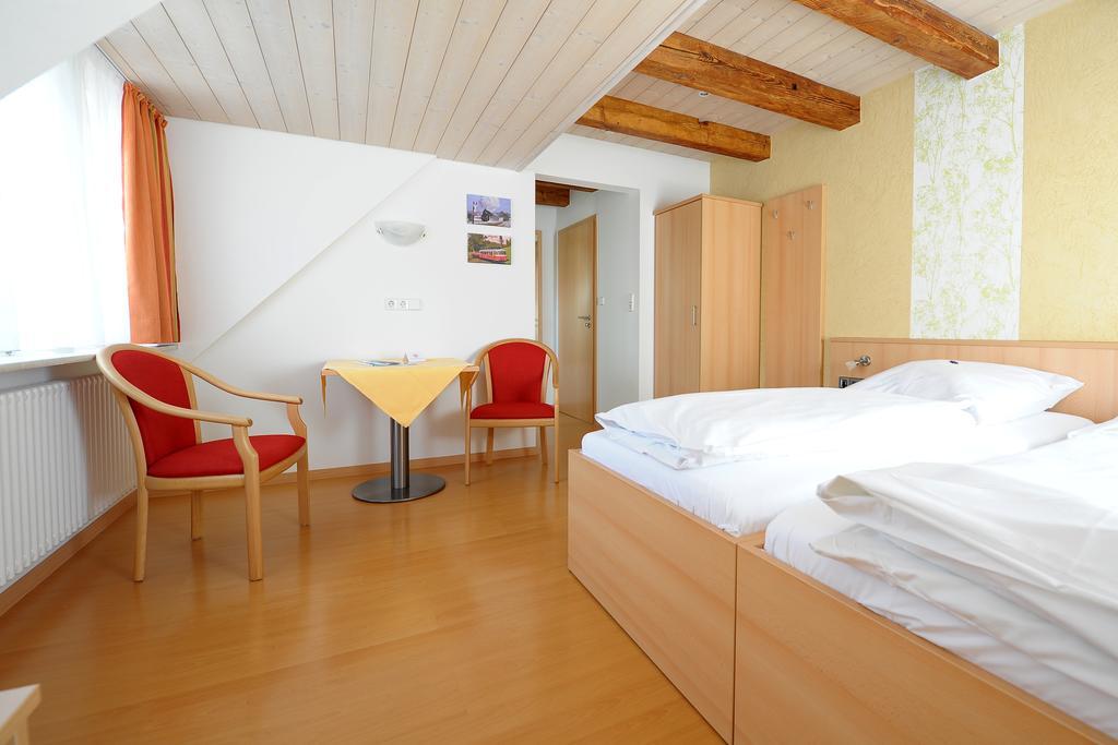 Gasthof Zum Lamm Gomadingen Rum bild