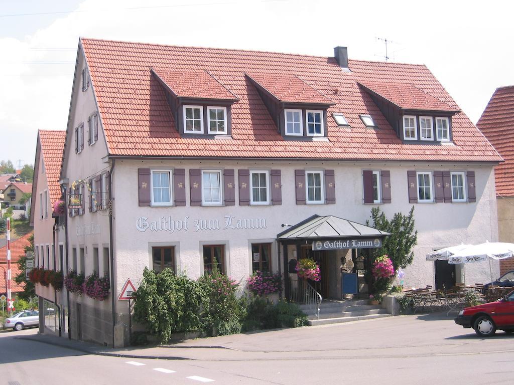Gasthof Zum Lamm Gomadingen Exteriör bild