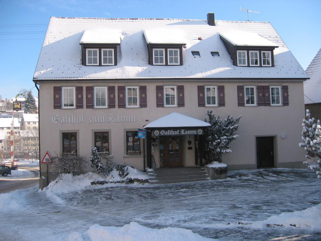 Gasthof Zum Lamm Gomadingen Exteriör bild