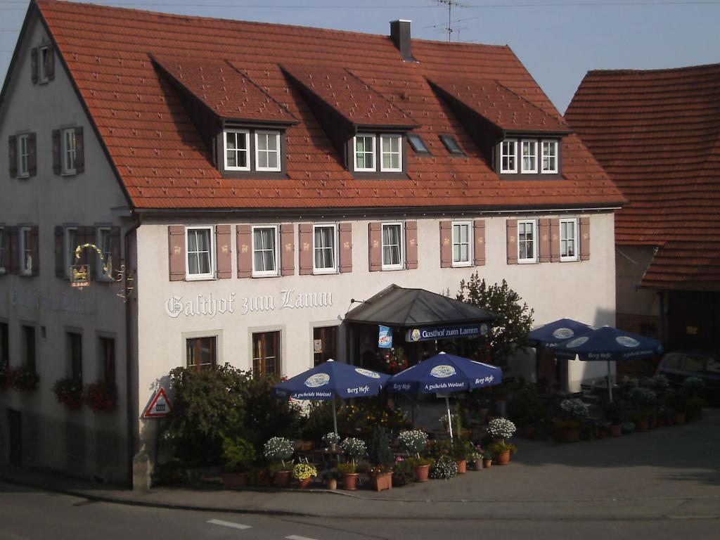 Gasthof Zum Lamm Gomadingen Exteriör bild